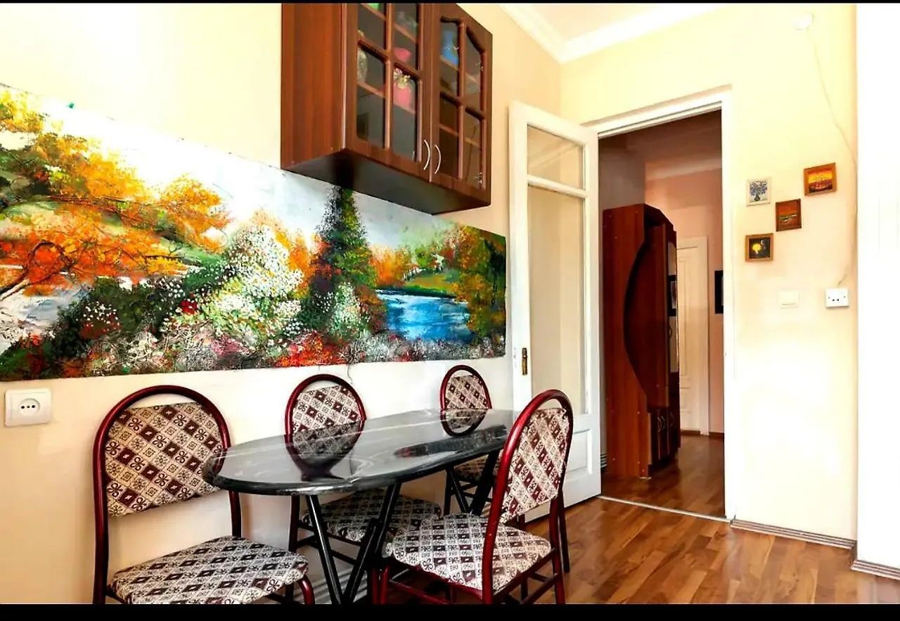 Tornike'S Apartment Тбилиси
