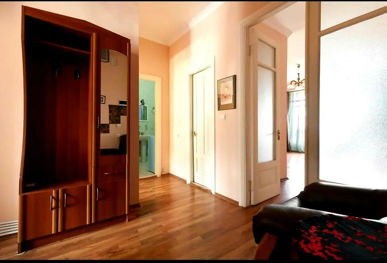 Tornike'S Apartment Тбилиси 0*,